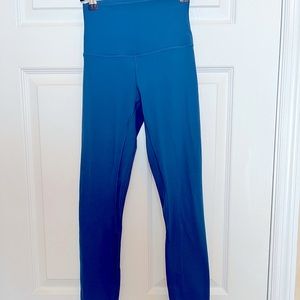 Lululemon aligns 25”